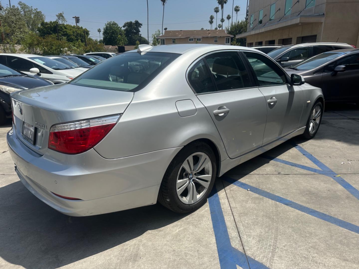 2010 Silver Metallic /110998 BMW 5-Series Leather (WBANU5C55AC) with an Inline 6 engine, Automatic transmission, located at 30 S. Berkeley Avenue, Pasadena, CA, 91107, (626) 248-7567, 34.145447, -118.109398 - Photo#2